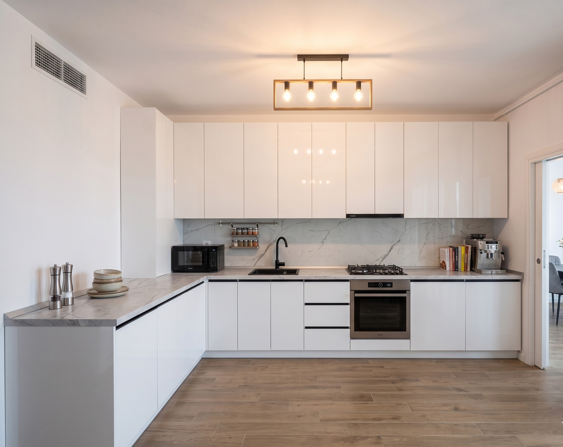 Model White Wood